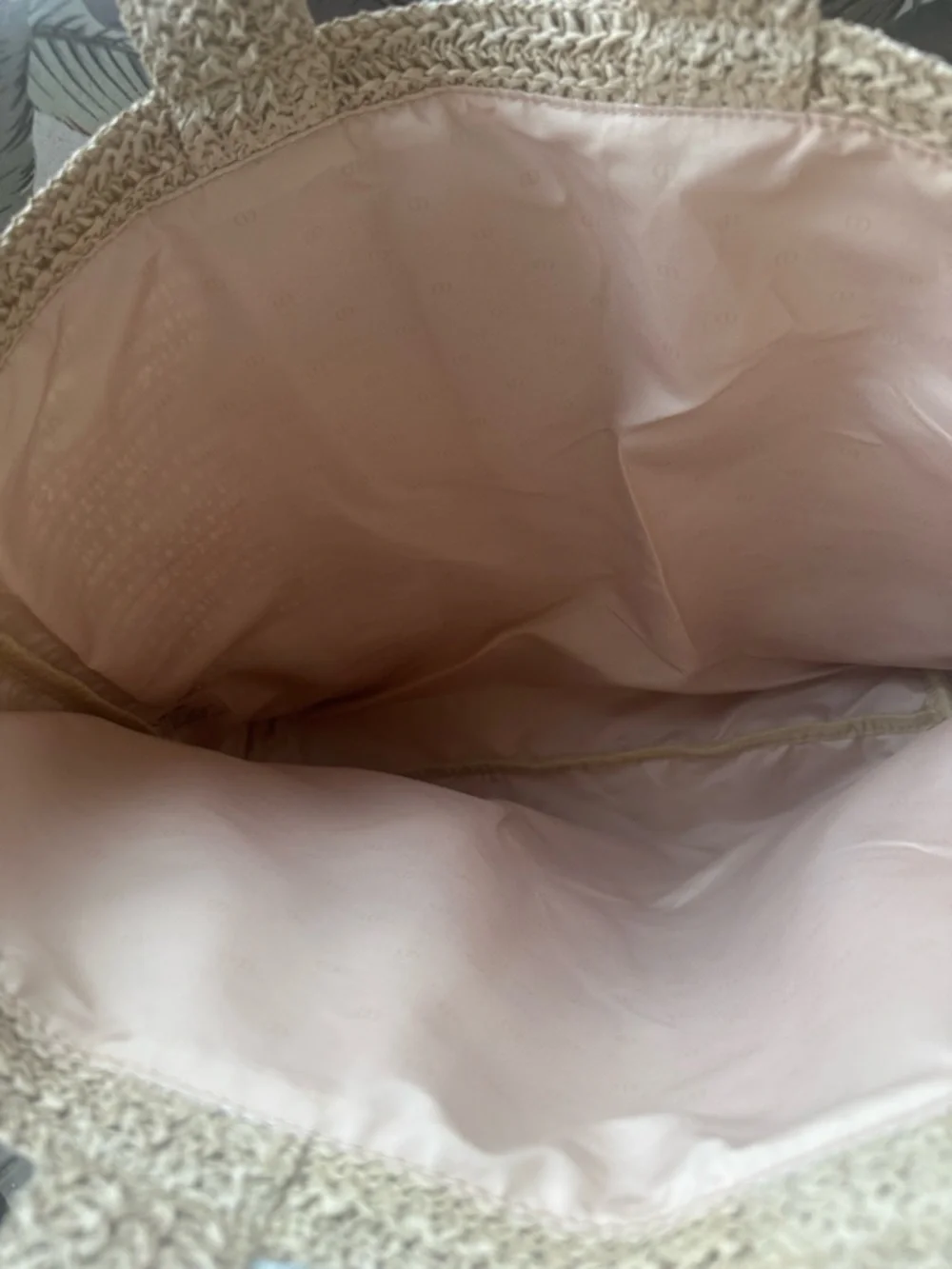 🌷DIOR RAFFIA TOTE🌷 - Picture 3 of 3